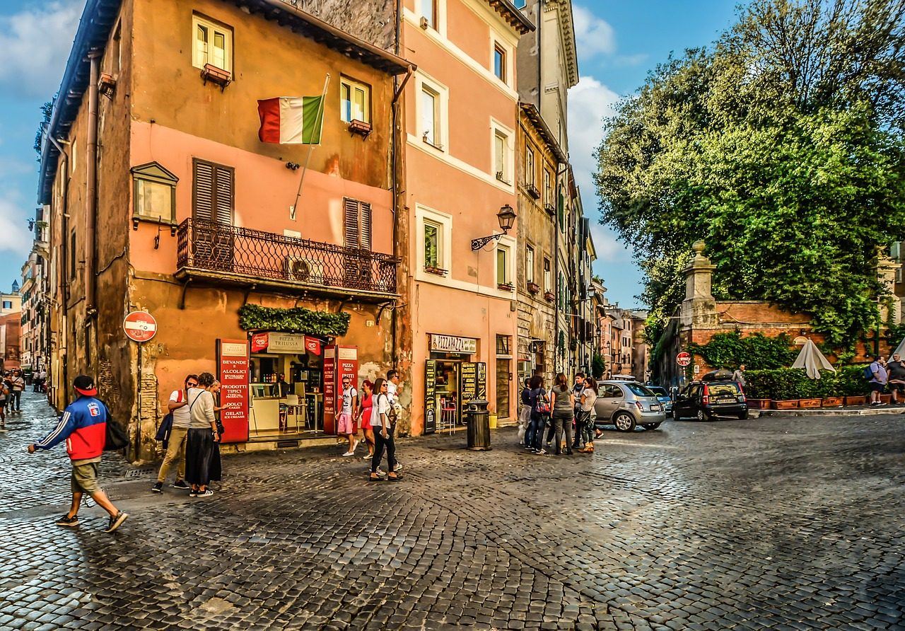 Bonjour en italien : ciao, buongiorno, salve et quand les employer